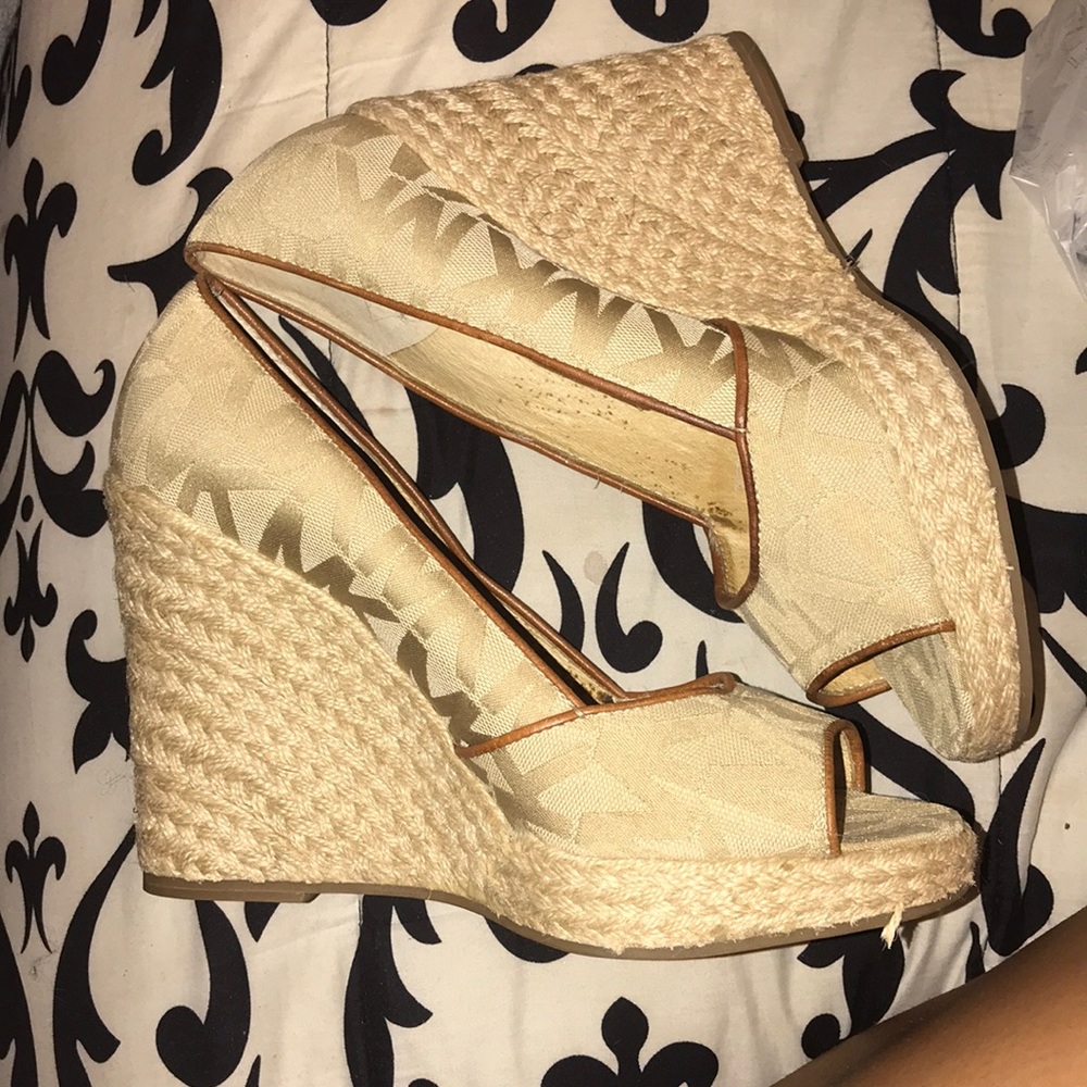 Michael Kors wedge Heels size 9